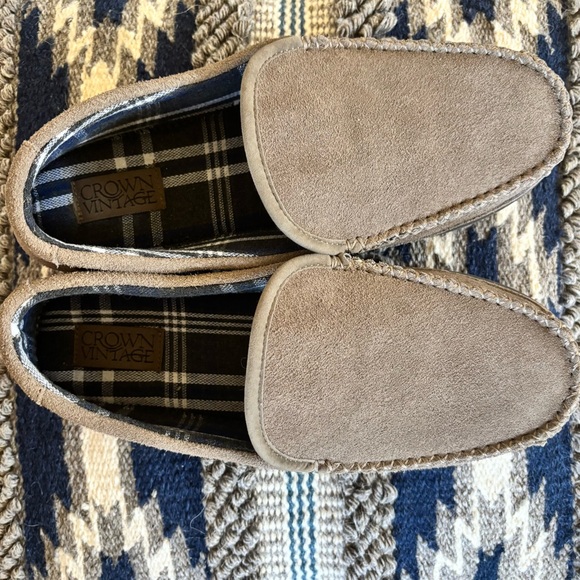 Crown Vintage Men's Suede Loafers in Taupe - Picture 1 of 5